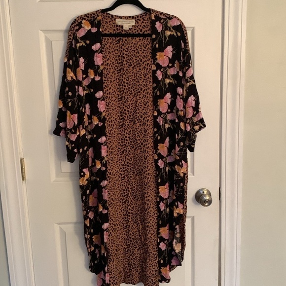 Saltwater LUXE Cardigan or Cover Up Size M  191 - Picture 1 of 6